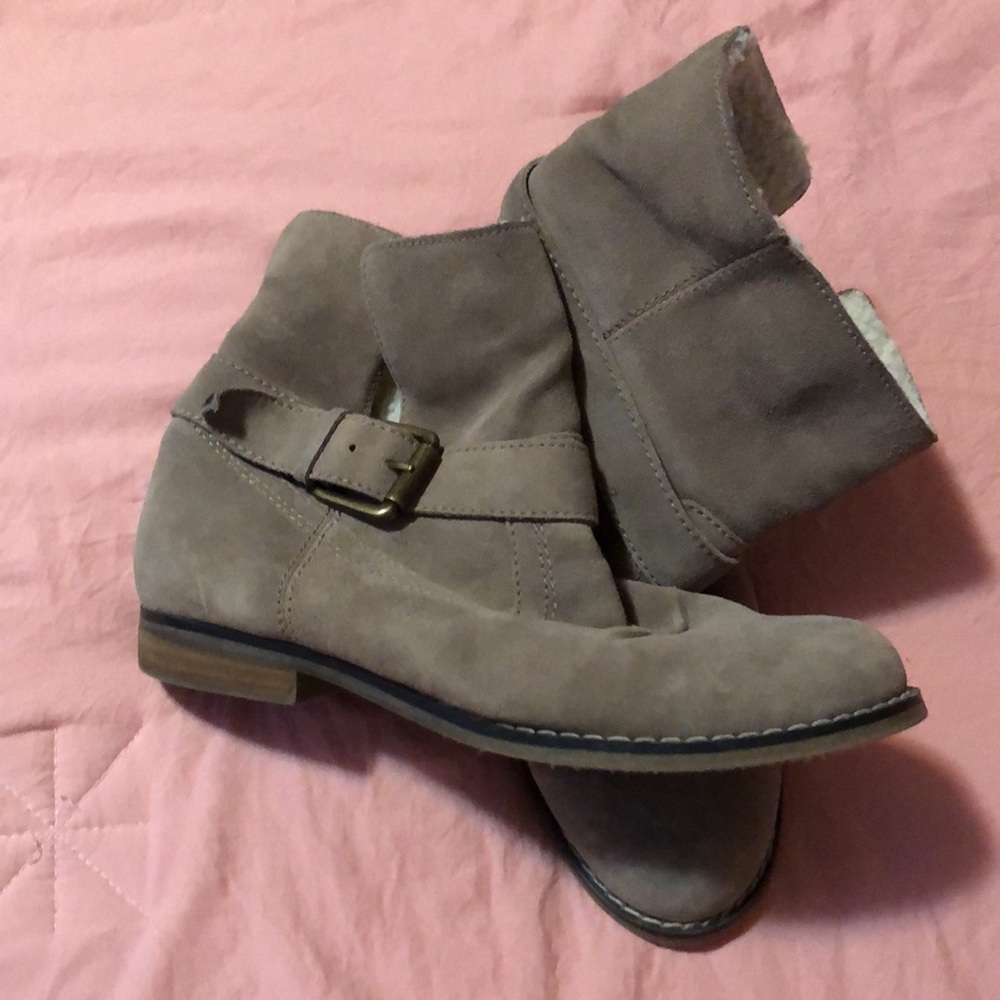 Nice Boots - image 6